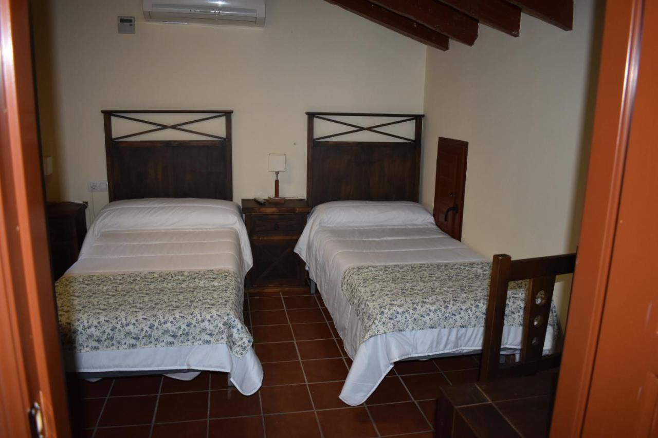Hotel Rural El Refugio De Los Templarios Cabeza del Buey Exterior foto
